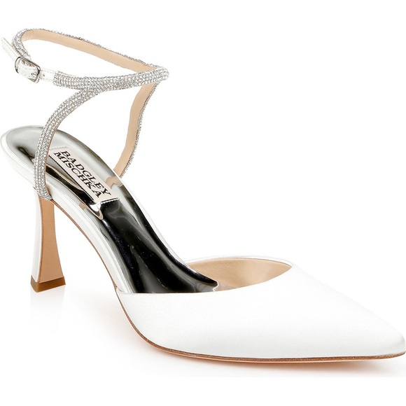Badgley Mischka Shoes - Never worn — Badgley Mischka Kamilah Heel White